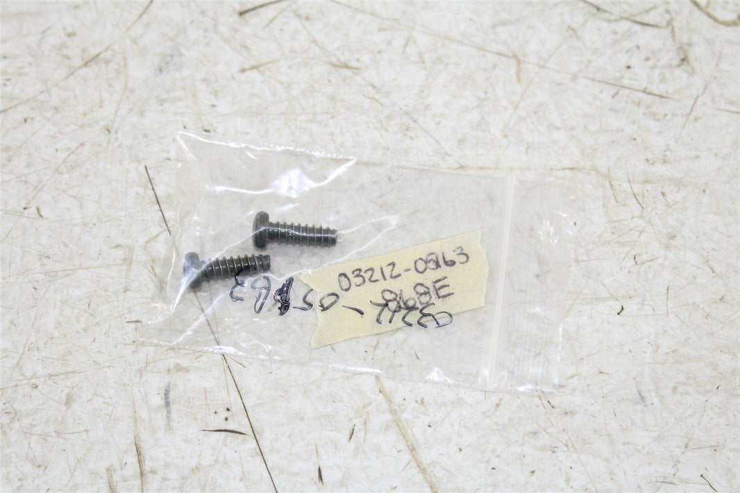 NOS Genuine Suzuki Screw 03212-05163 NEW QTY:2