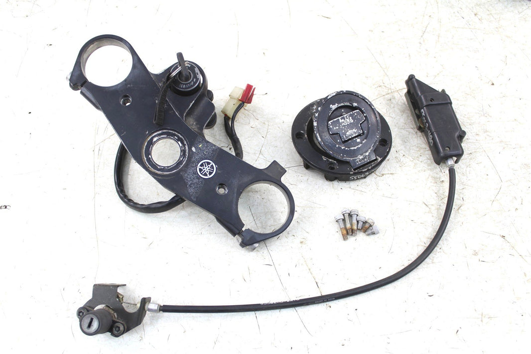 2002 Yamaha R1 Key Switch Ignition Top Triple Clamp Seat Lock Gas Cap 55063