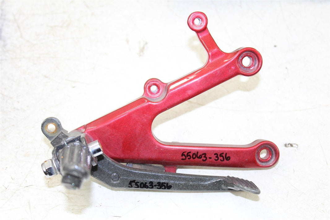 2002 Yamaha R1 Right Foot Peg Rest w/ Rear Brake Pedal 55063