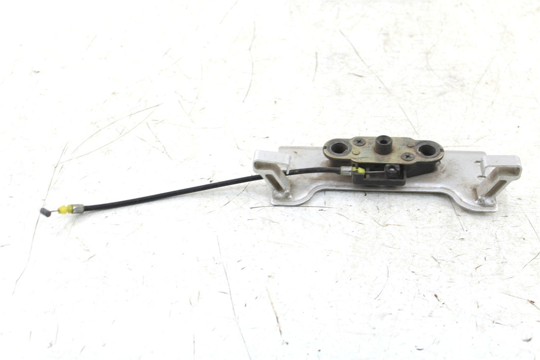 2004 Suzuki GSX-R 600 Rear Seat Latch w/ Cable 46026