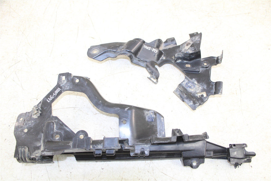 2023 Honda Foreman TRX 520 FM Plastic Stay Connector & Tank Heat Protector 11105