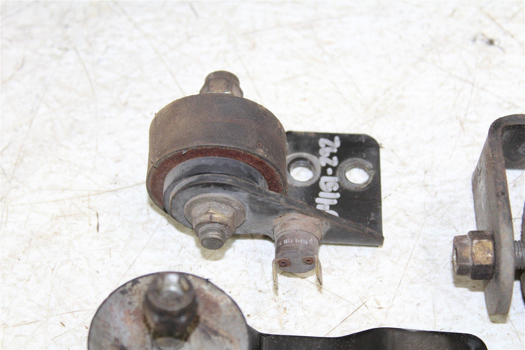 1998 Polaris Xpress 300 Engine Isolator Mounts Motor Brackets 34151