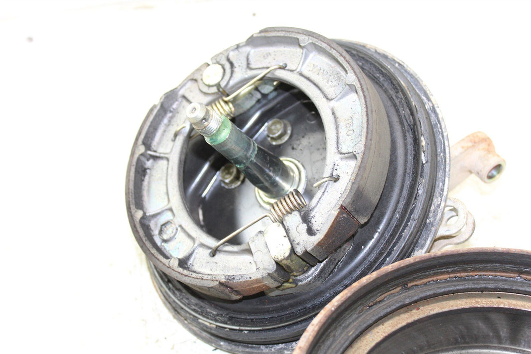 1999 Yamaha Bear Tracker 250 Front Right Brake Drum Backing Plate Panel Hub50122