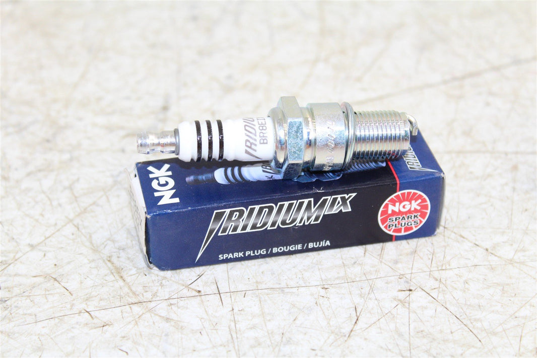 NGK Iridium IX Spark Plug BR8EIX NEW 043H