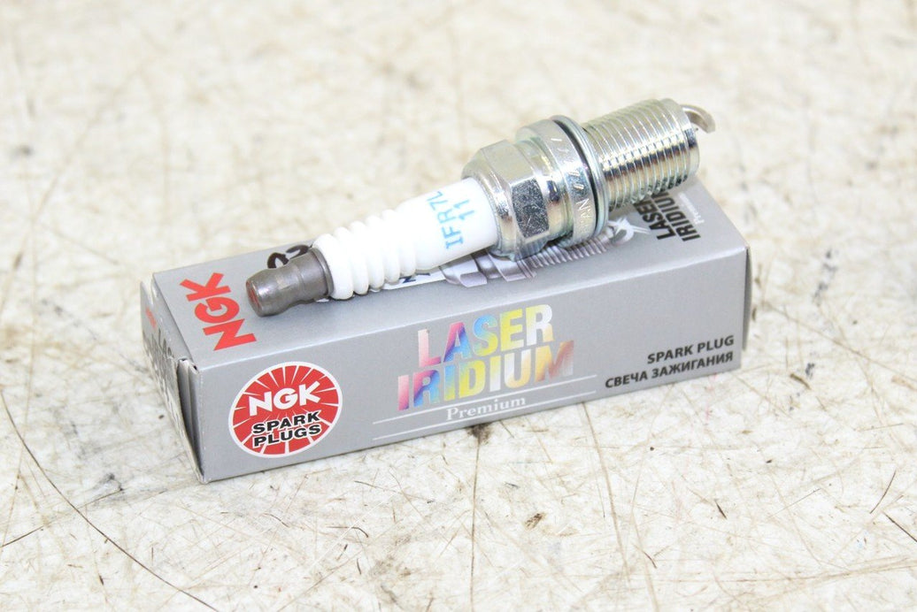 NGK Laser Iridium Spark Plug IFR7L11 New 5114 NOS 033H