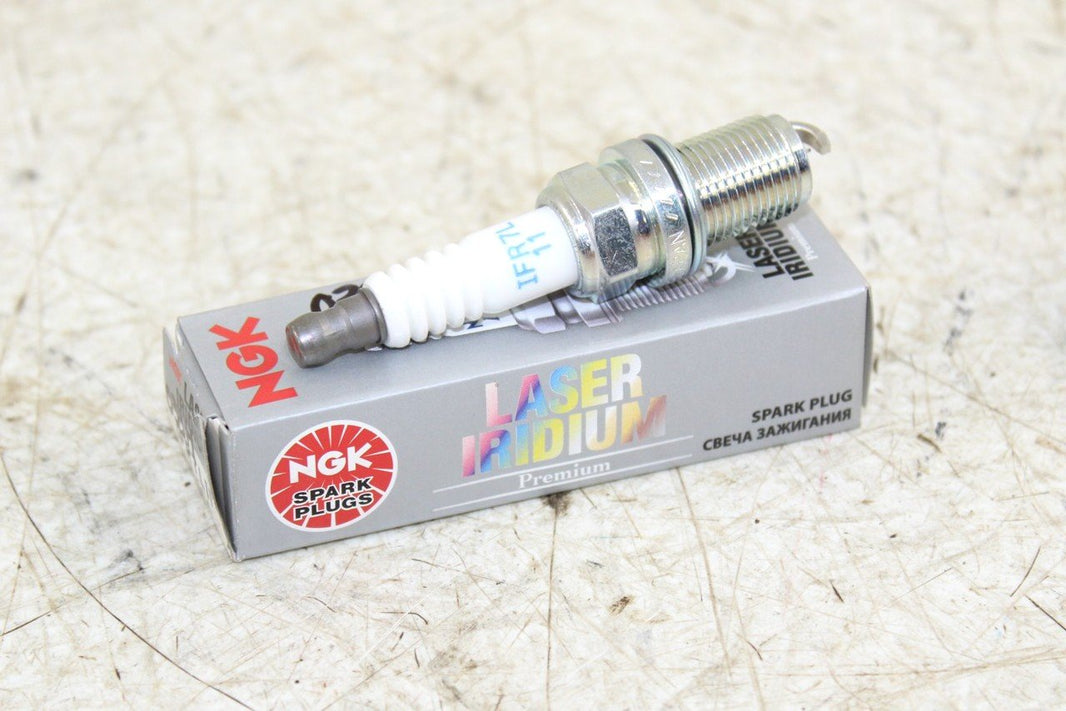 NGK Laser Iridium Spark Plug IFR7L11 New 5114 NOS 033H