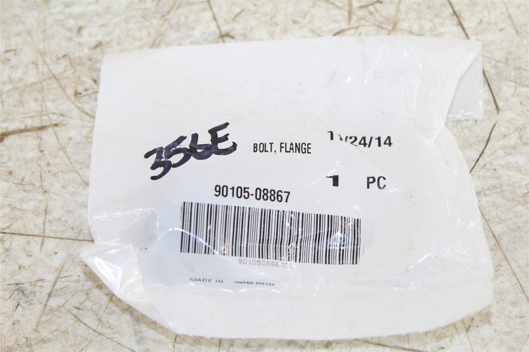 NOS Genuine Yamaha Flange Bolt 90105-08867 NEW OEM