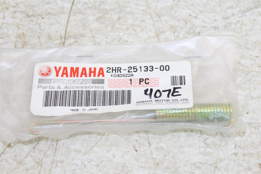 NOS Genuine Yamaha Return Spring 1987-1998 YFM350 YFM400 2HR-25133-00 NEW OEM