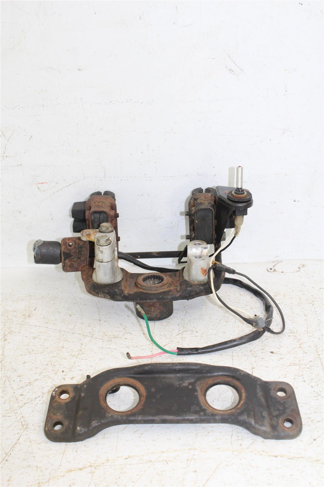 1985 Honda Fourtrax TRX 250 Handlebar Bar Mounts Headlight Mount