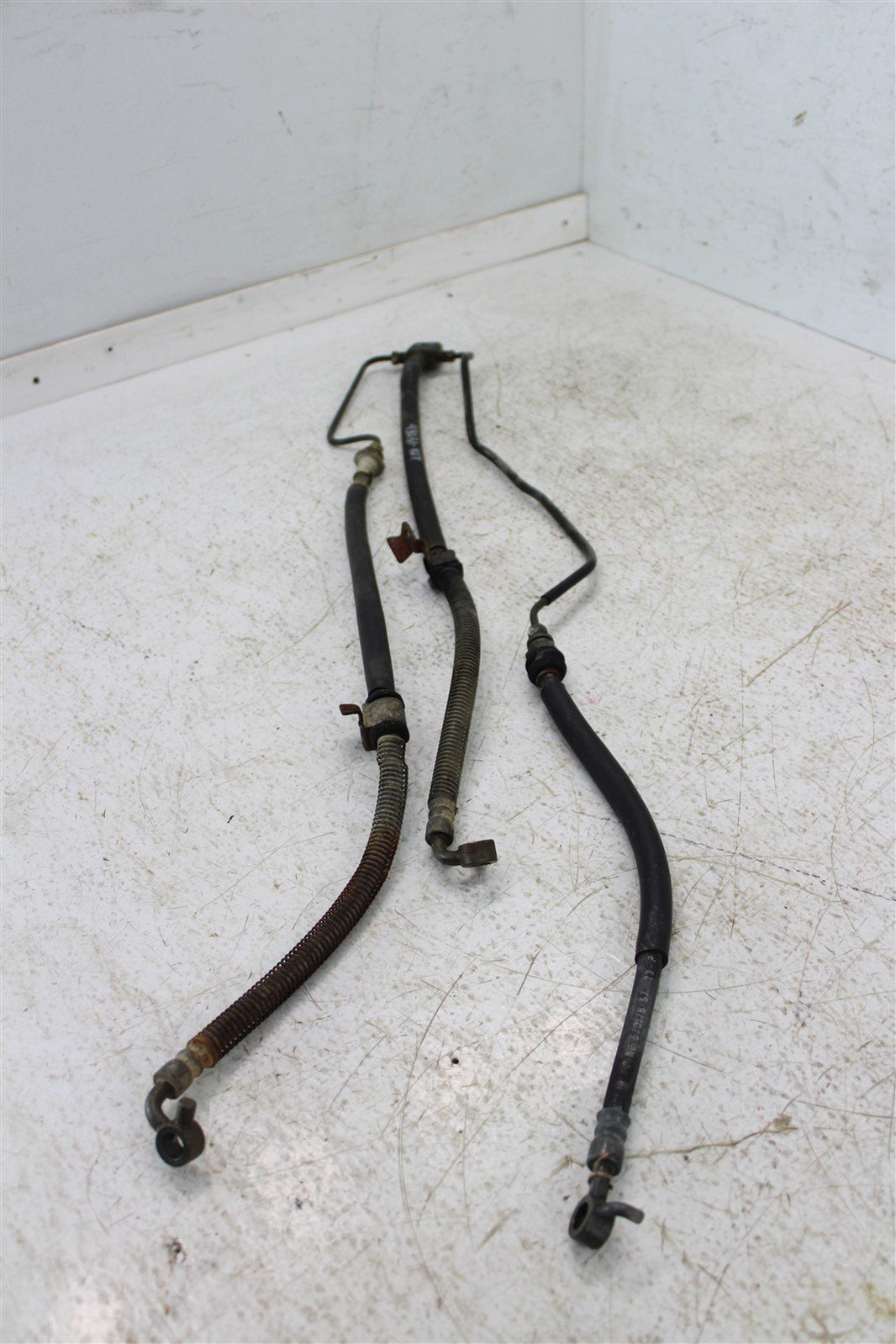 2003 Suzuki Vinson 500 Front Brake Hose Line