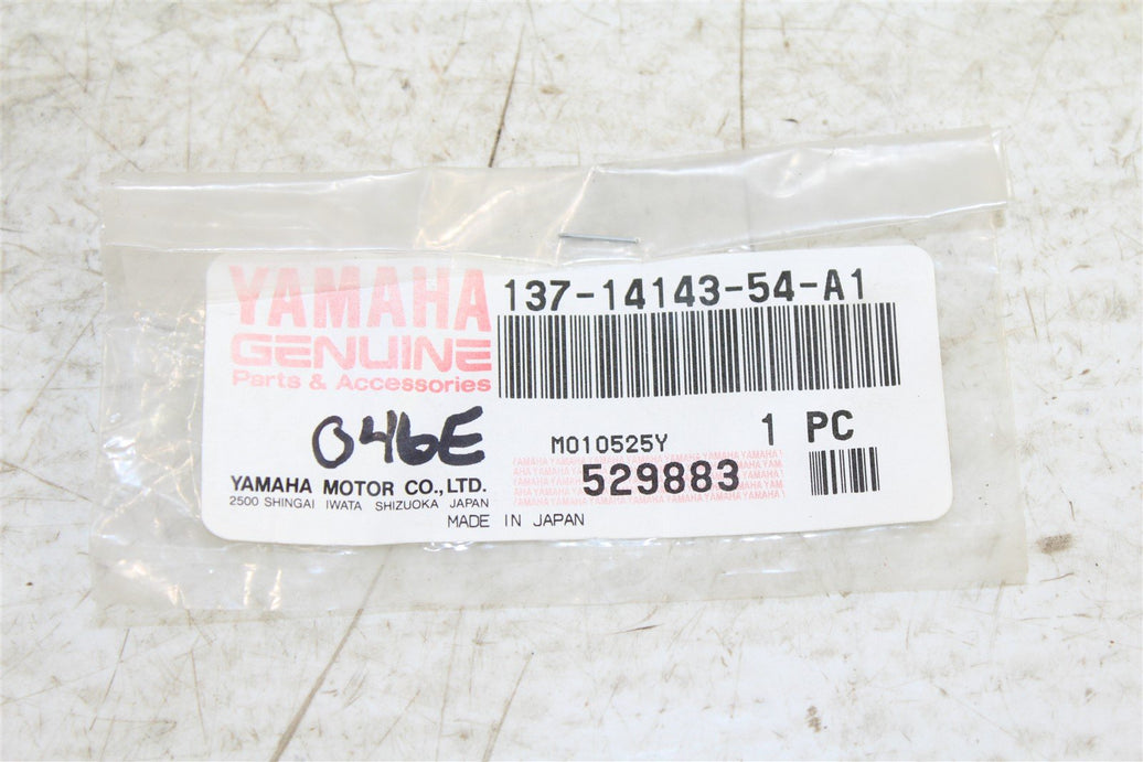 NOS Genuine Yamaha Main Jet #270 1974-1993 YZ80 YZ125 MX 250 360 137-14143-54-A1