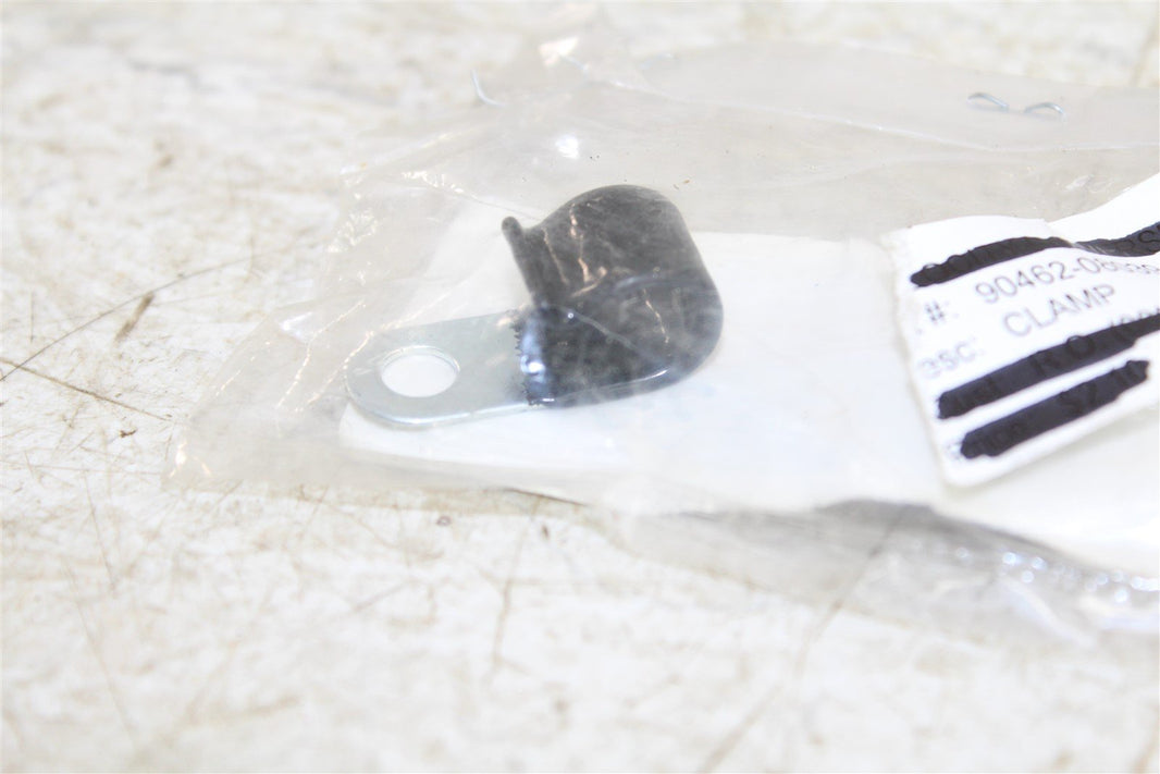 NOS Genuine Yamaha Clamp NEW OEM 90462-08039