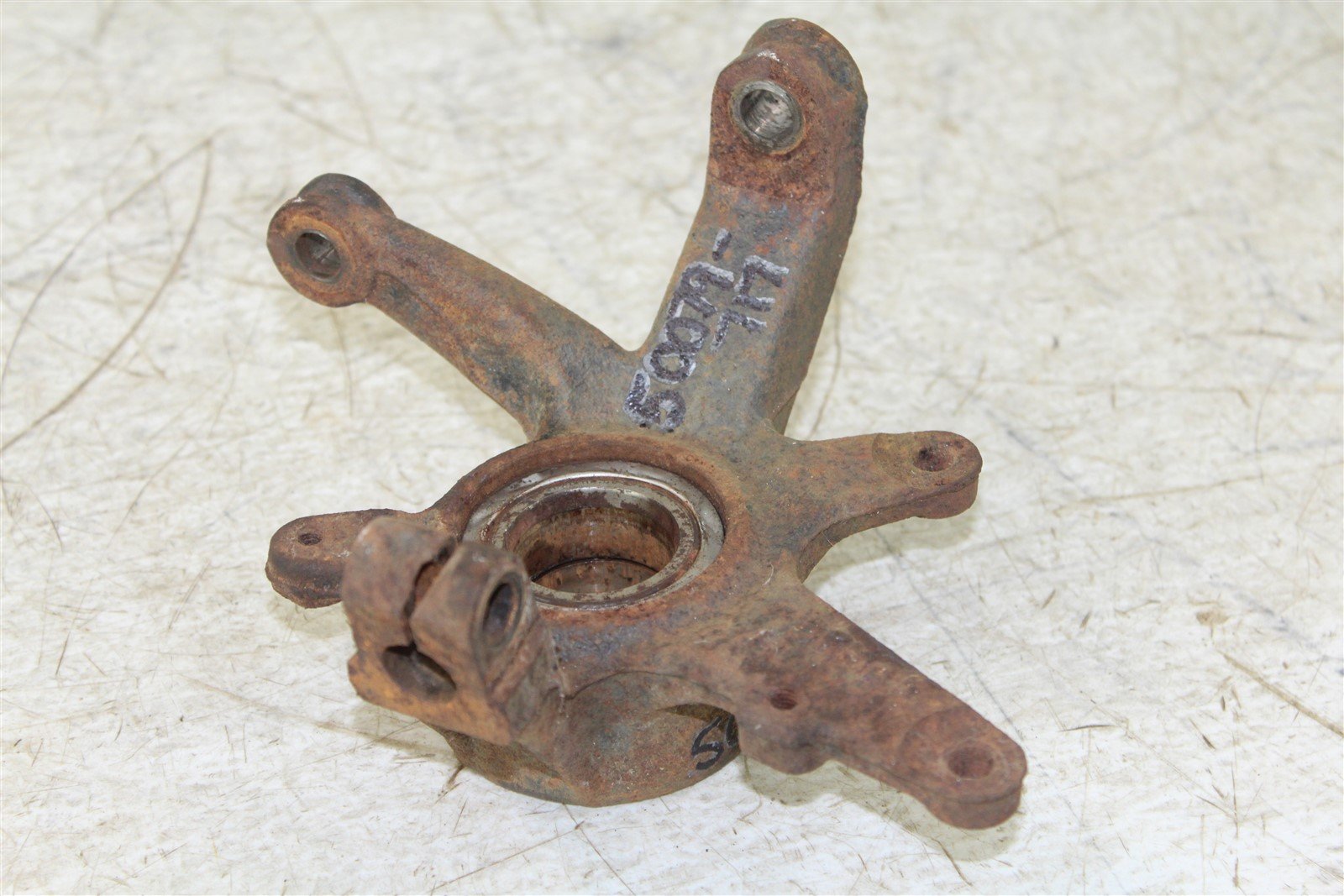 2003 Yamaha Grizzly 660 4x4 Front Left Spindle Knuckle