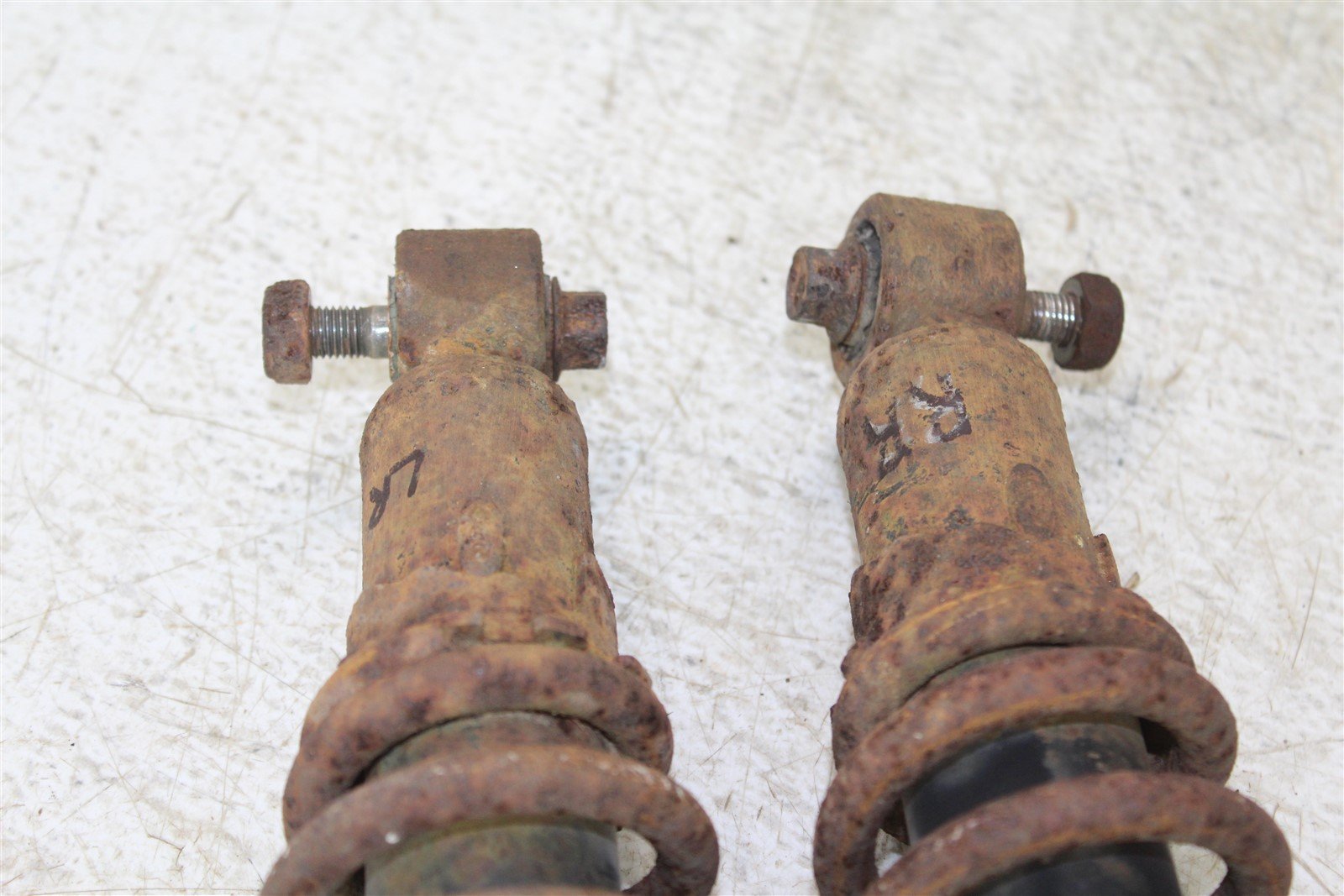 2003 Yamaha Grizzly 660 4x4 Rear Shocks Springs Absorbers