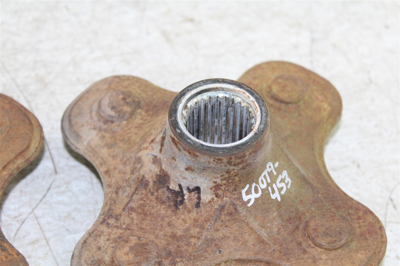 2003 Yamaha Grizzly 660 4x4 Rear Hubs Wheel Mounts