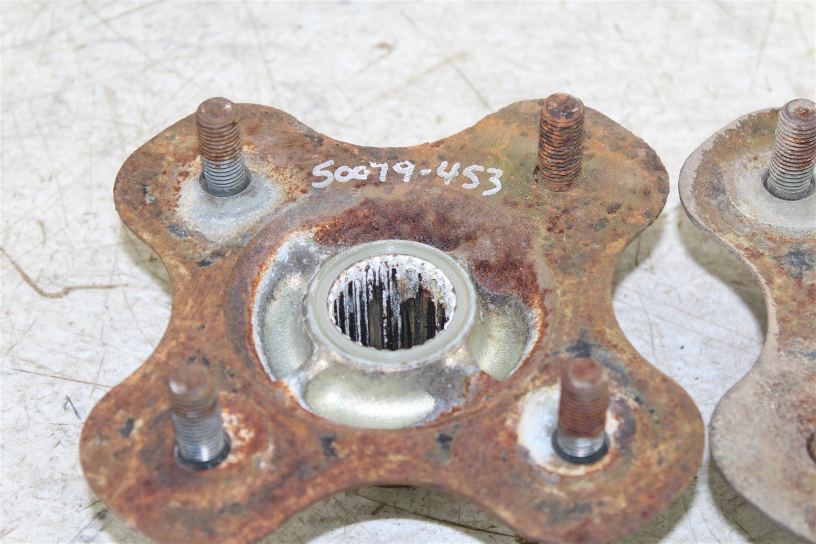 2003 Yamaha Grizzly 660 4x4 Rear Hubs Wheel Mounts