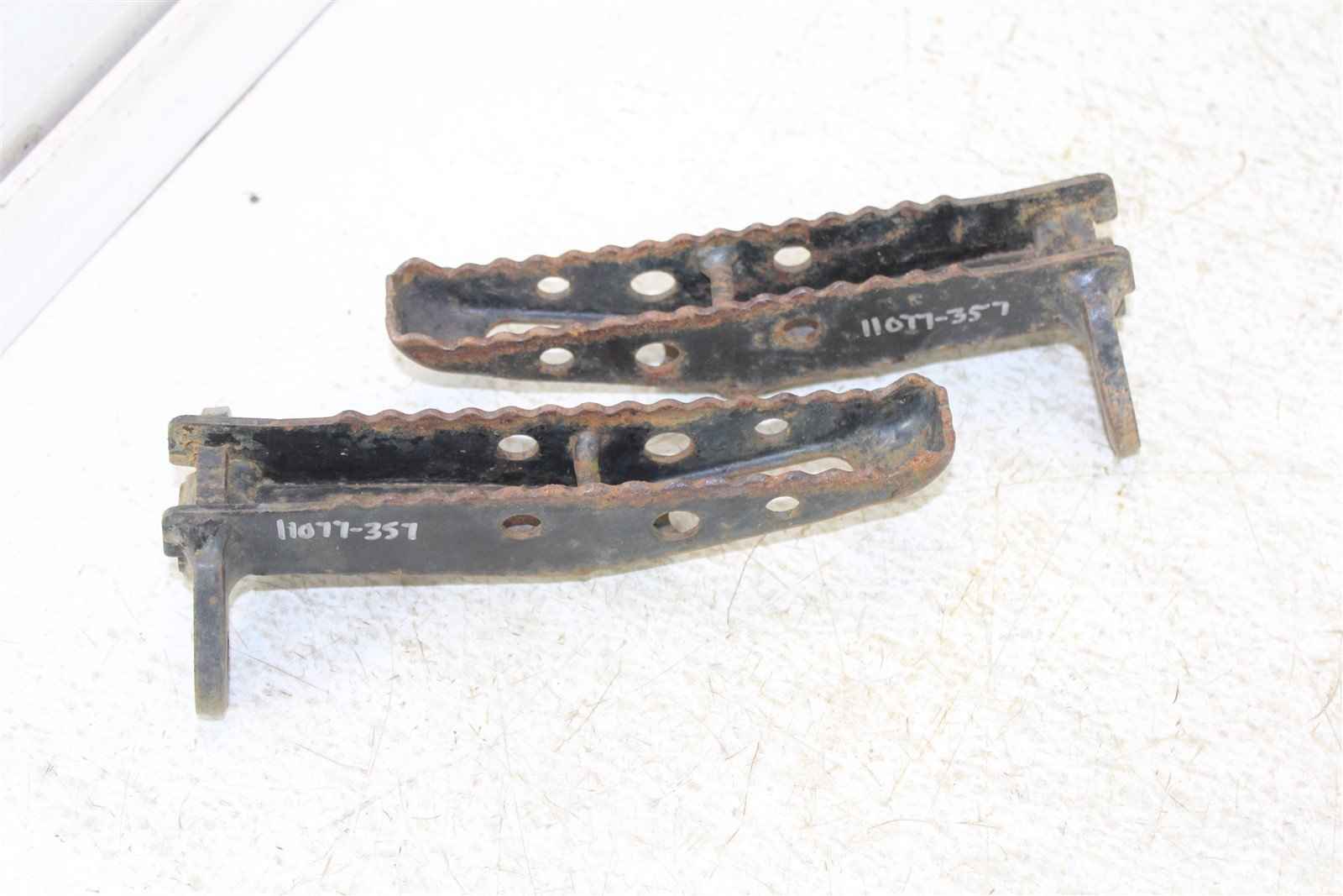 1987 Honda Fourtrax TRX 350 Foot Pegs Rests Set Left Right