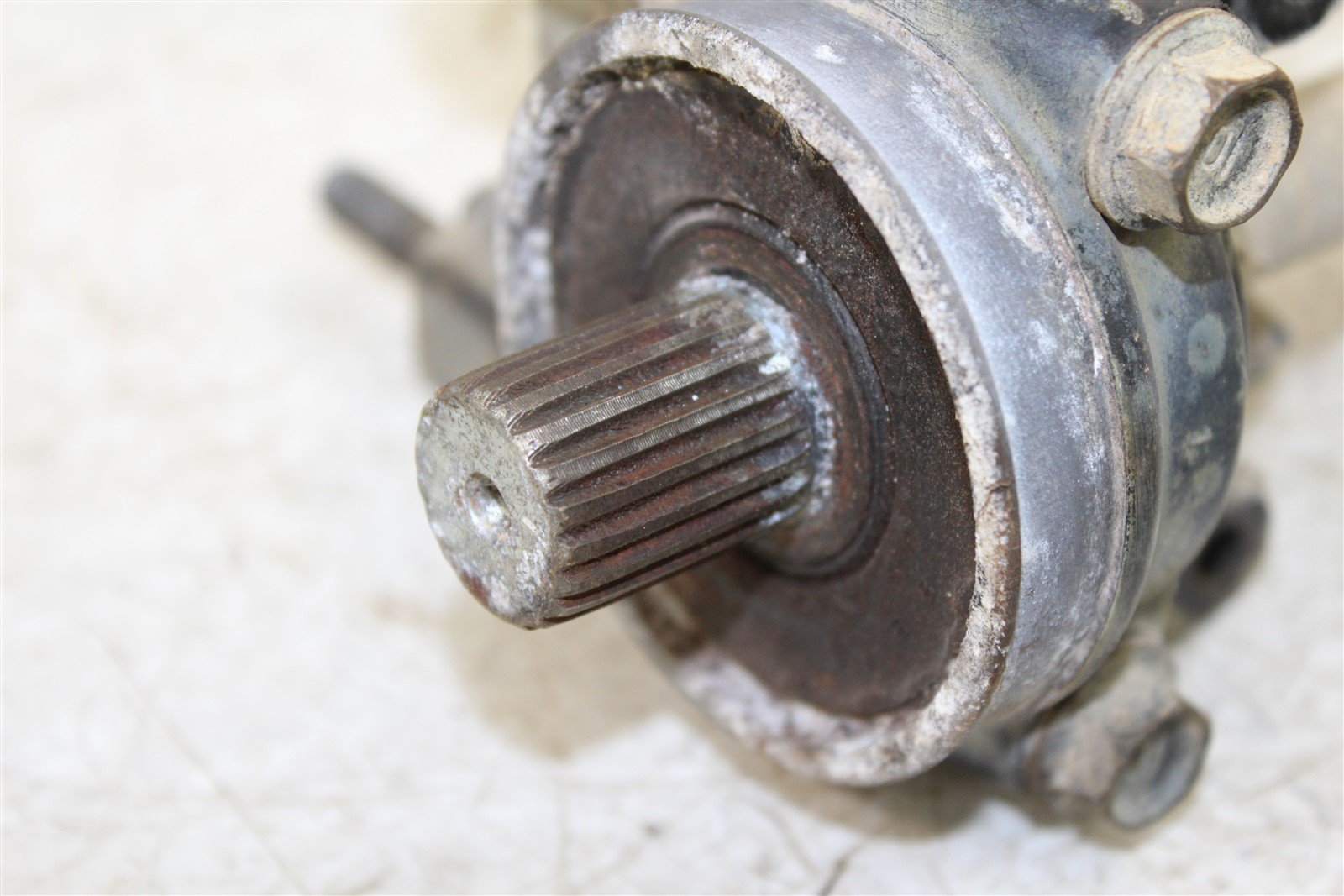 1987 Honda Fourtrax TRX 350 Center Middle Through Drive Shaft Assembly w/ Cover