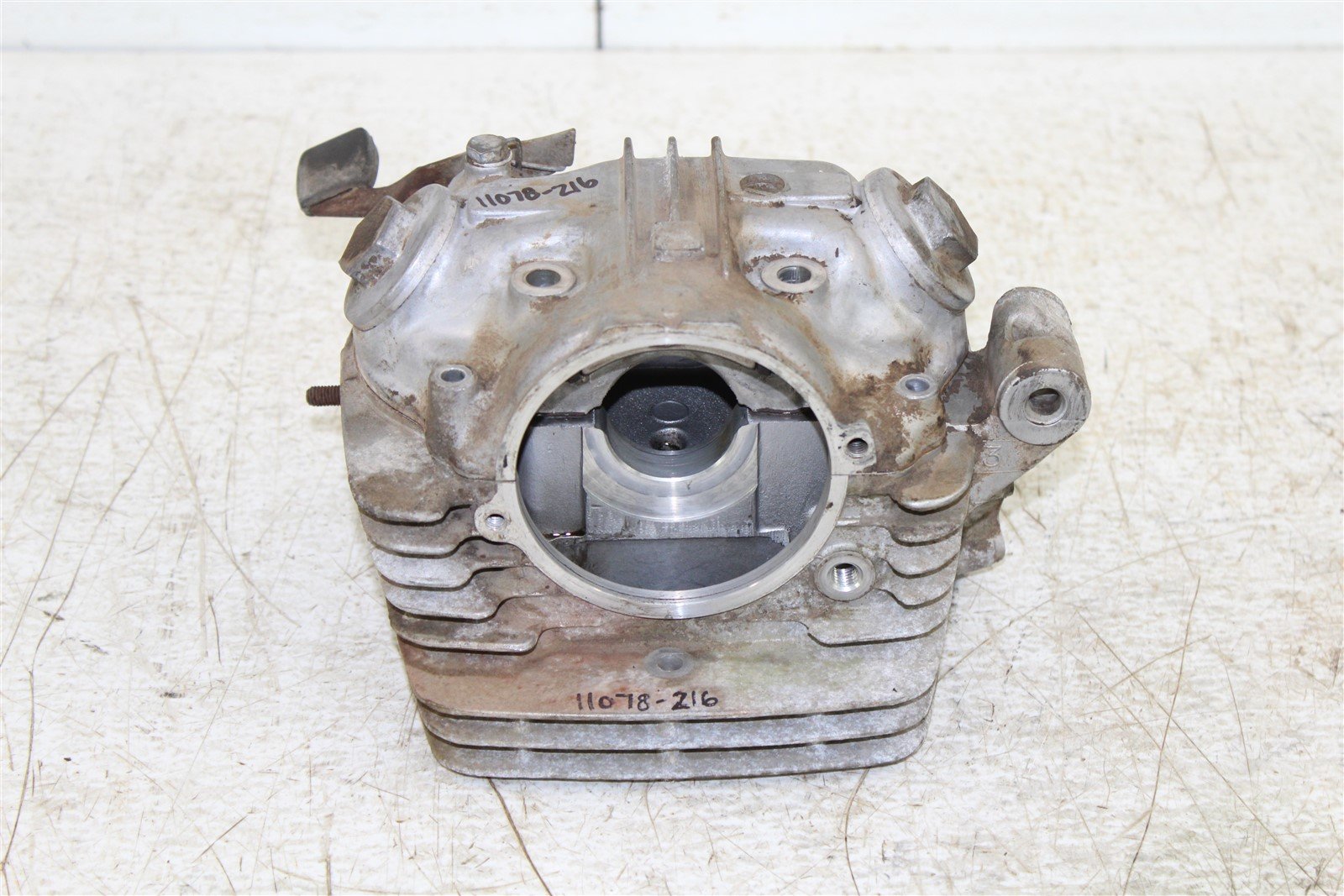 1984 Honda Fourtrax TRX 200 Cylinder Head Valve Cover Rocker Arms Intake Exhaust