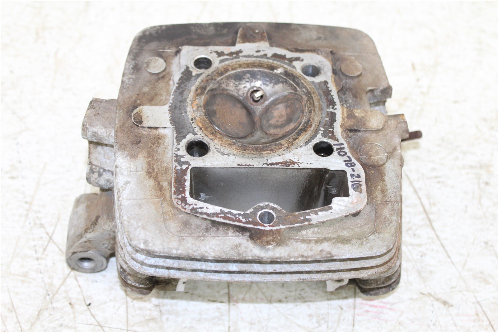 1984 Honda Fourtrax TRX 200 Cylinder Head Valve Cover Rocker Arms Intake Exhaust