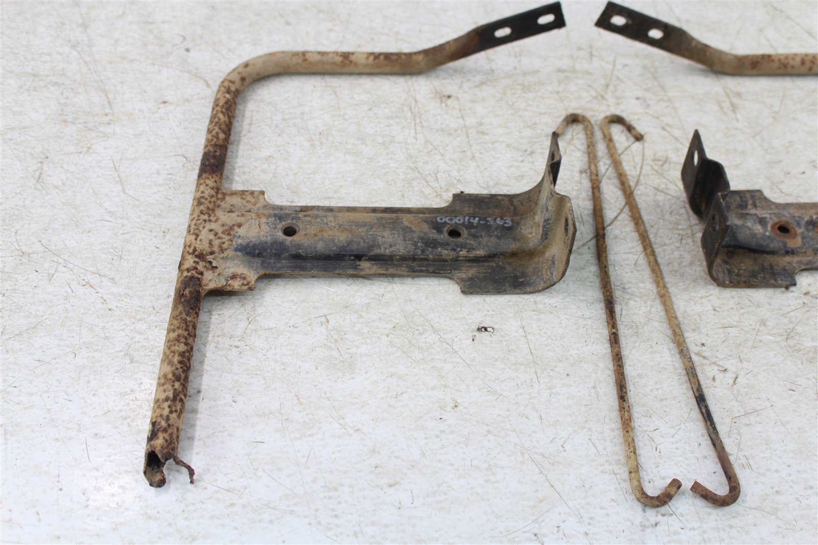 2007 Arctic Cat 500 Automatic 4x4 Foot Well Mounts Rests Set Left Right