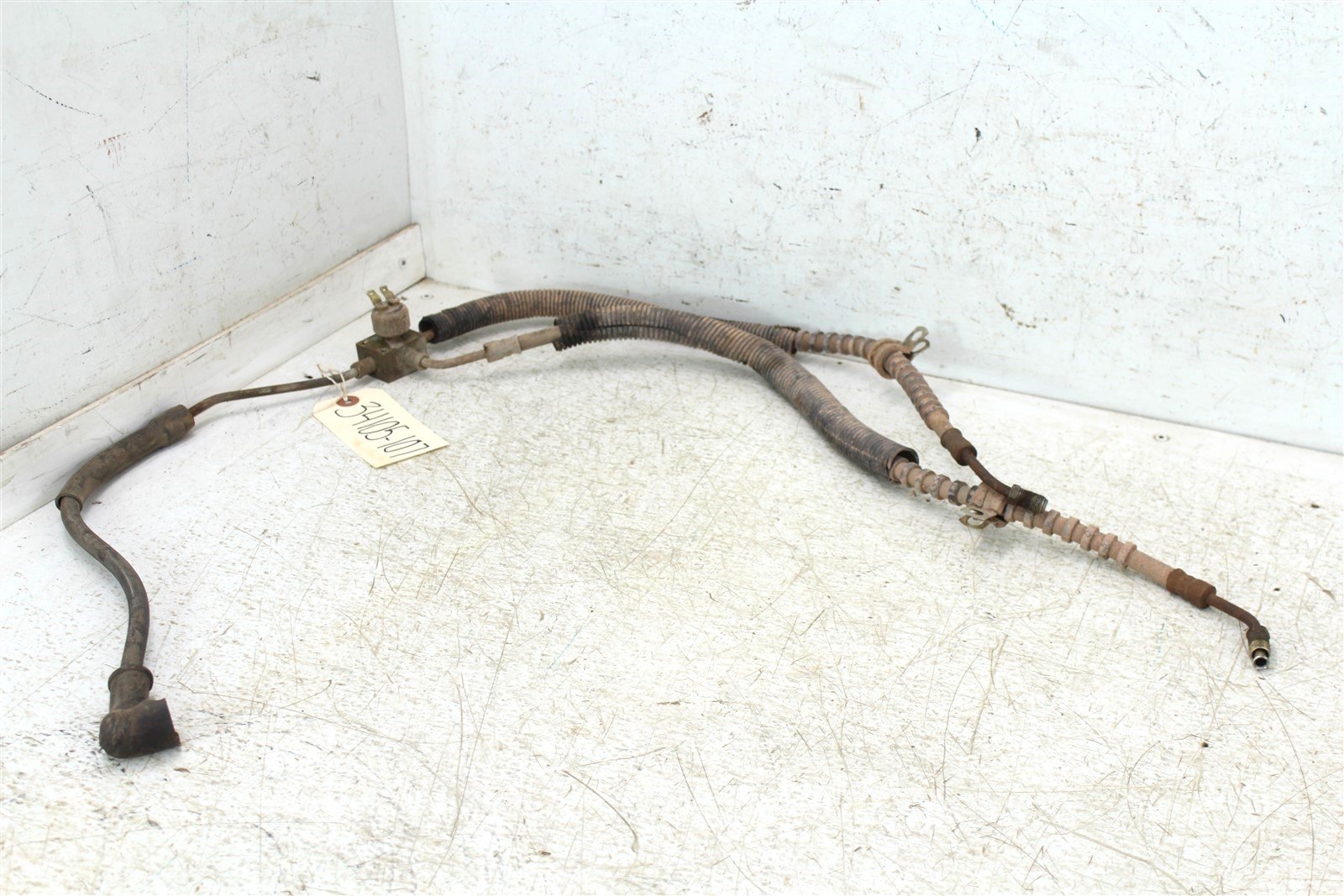 2000 Polaris Magnum 325 4x4 Front Brake Hose Line
