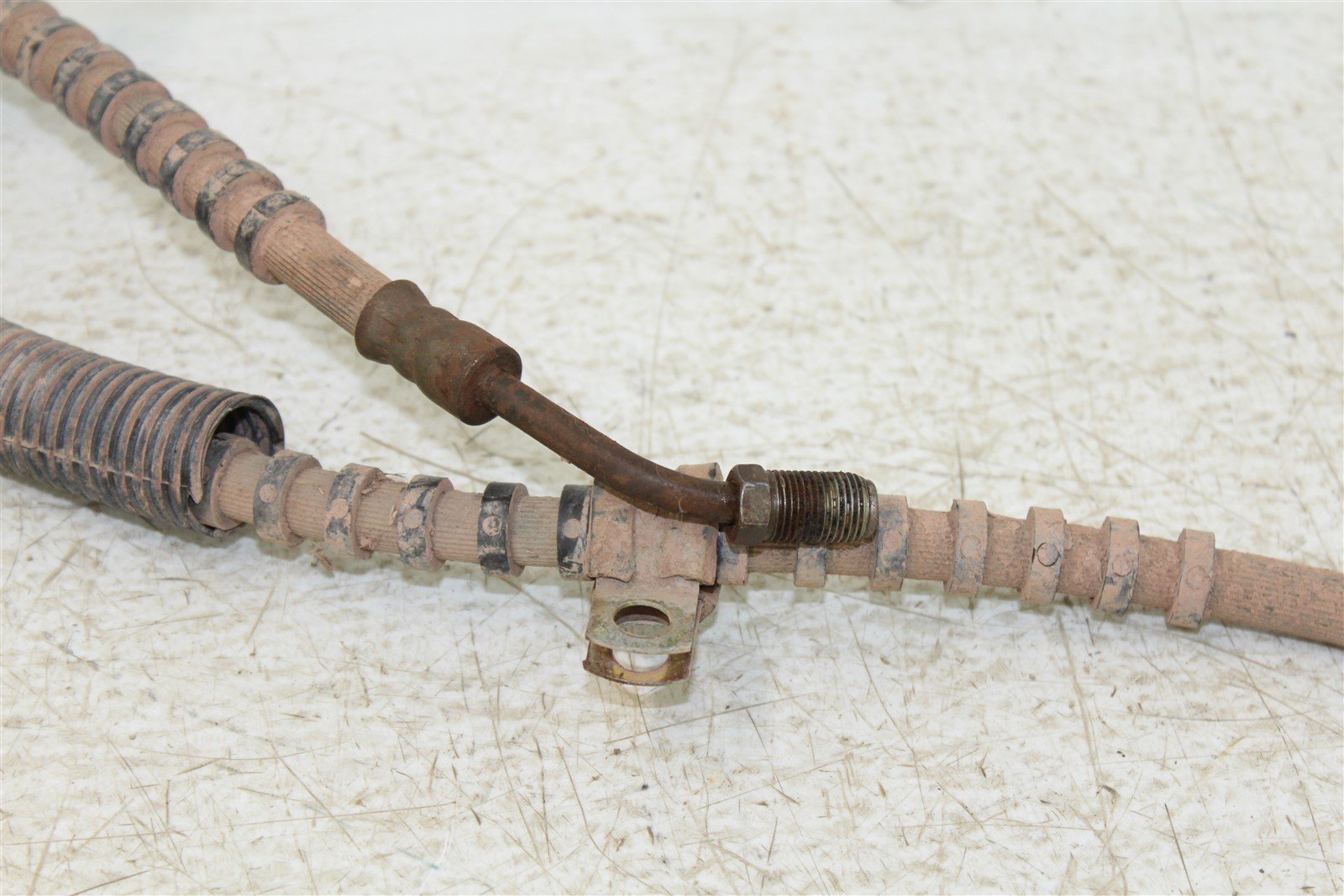 2000 Polaris Magnum 325 4x4 Front Brake Hose Line