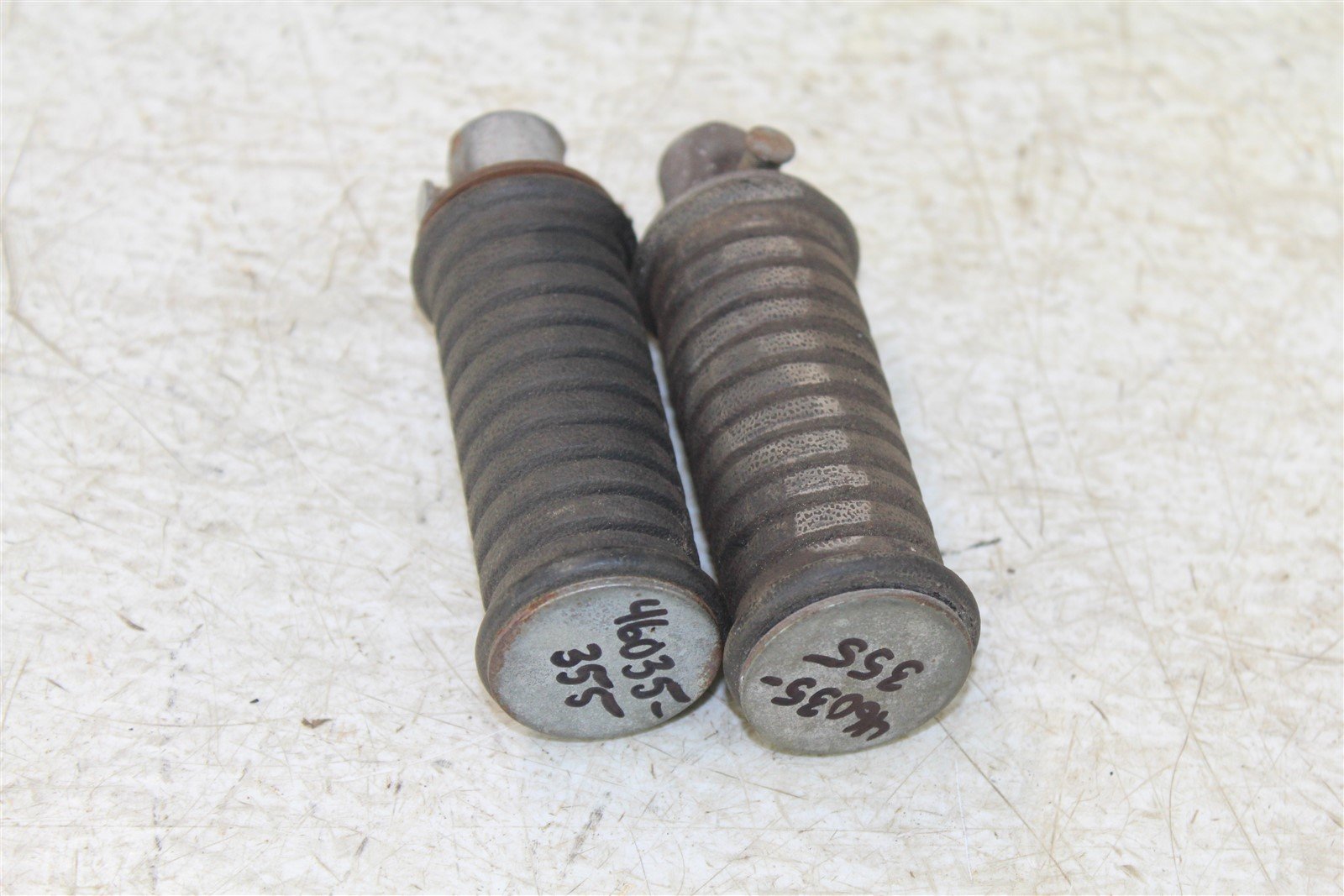 1978 Suzuki GS 750 GS750 Passenger Foot Pegs Rests Set Left Right