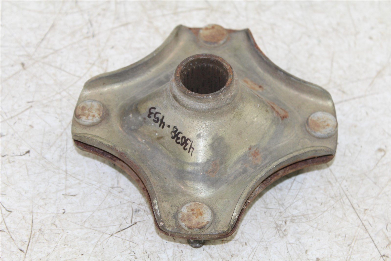 1986 Suzuki Quadrunner LT 125 Right Rear Hub Wheel Mounts