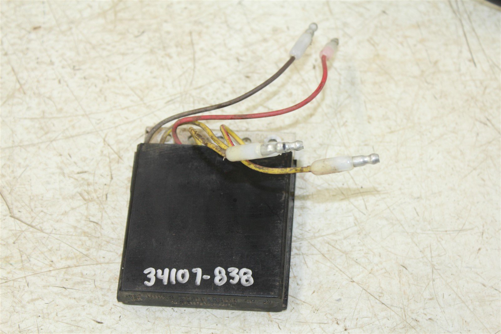 2002 Polaris Magnum 325 2x4 Voltage Regulator Rectifier