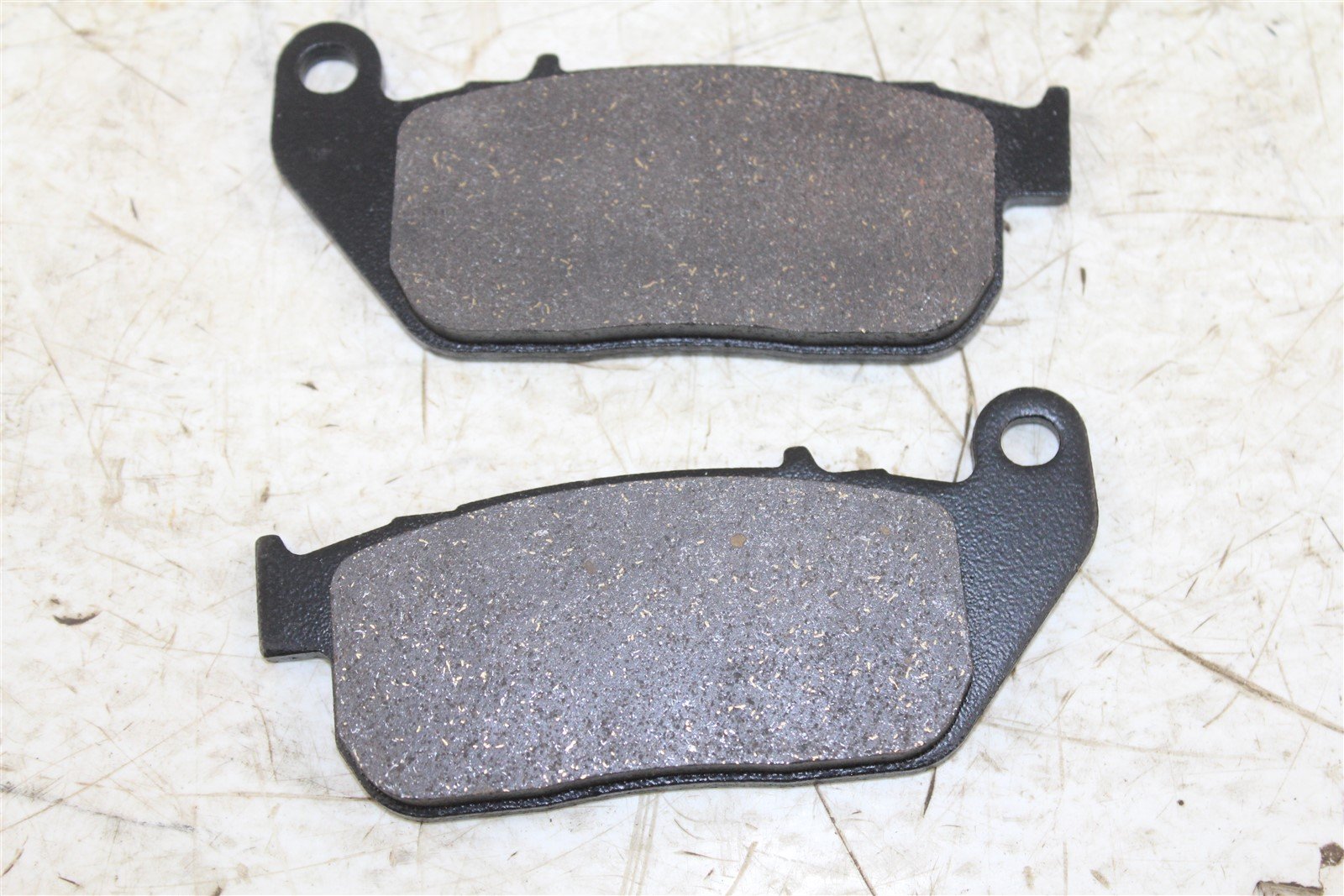 Front Brake Pads for Harley Davidson Xl883C Sportster 883 Custom 2004-2013