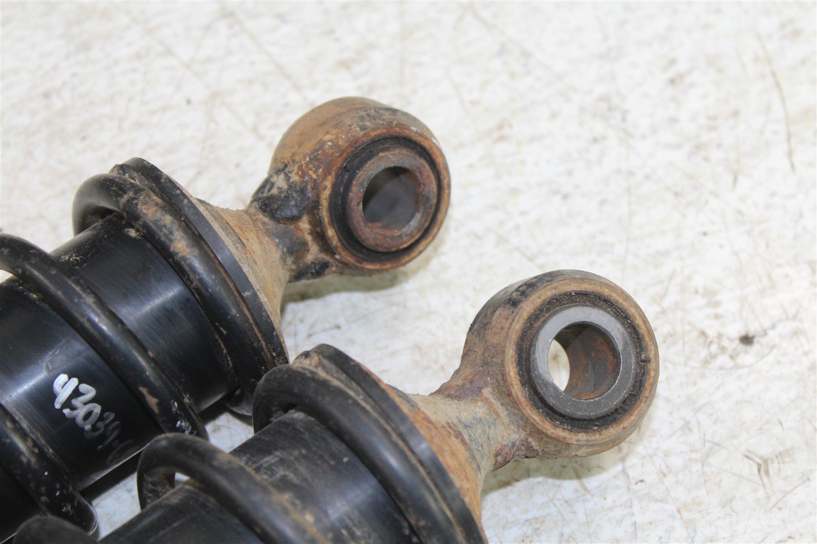 2003 Suzuki Eiger 400 4x4 Rear Shocks Spring Absorber Left Right