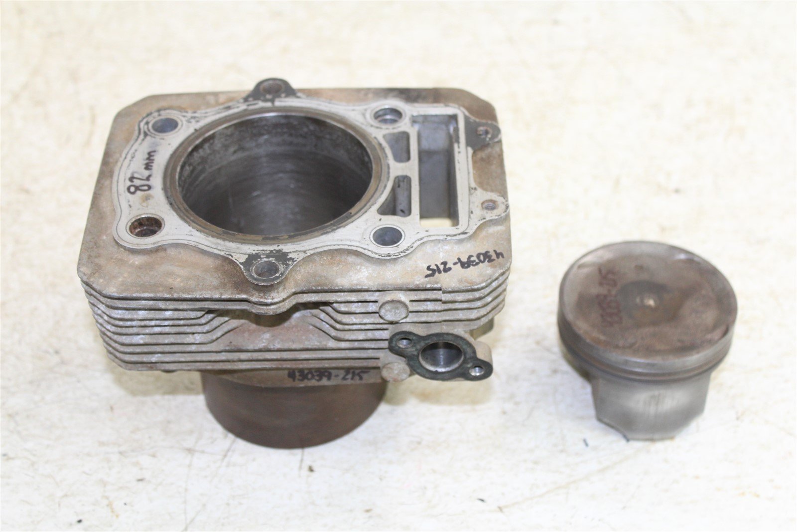 2003 Suzuki Eiger 400 4x4 Engine Cylinder Jug w/ Piston