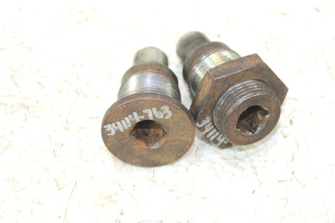 2003 Polaris Magnum 330 4x4 Swingarm Bolts Swing Arm Pivot