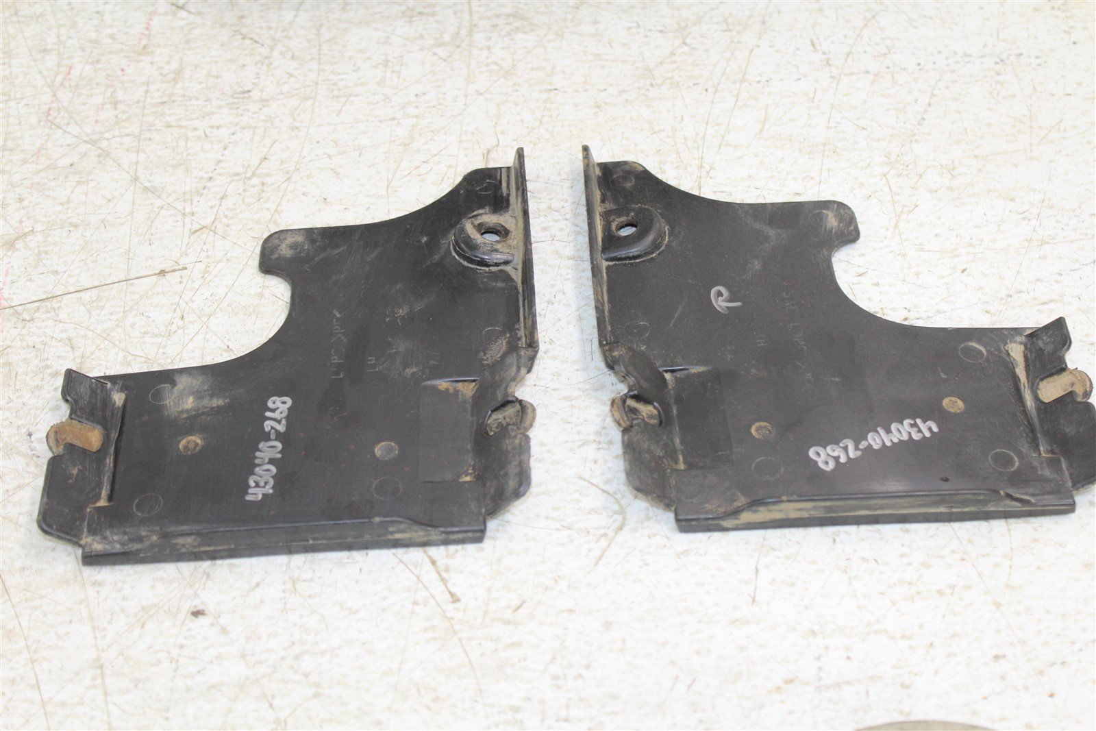 1999 Suzuki Quad Runner LT-F 500 Plastic Inner Fender Side Panels Left Right