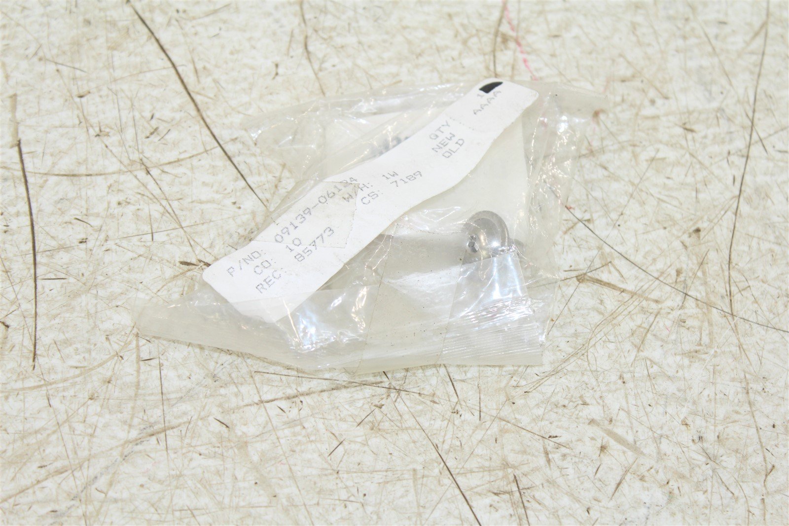 NOS Suzuki OEM MUFFLER COVER SCREW 09139-06124 QTY 1