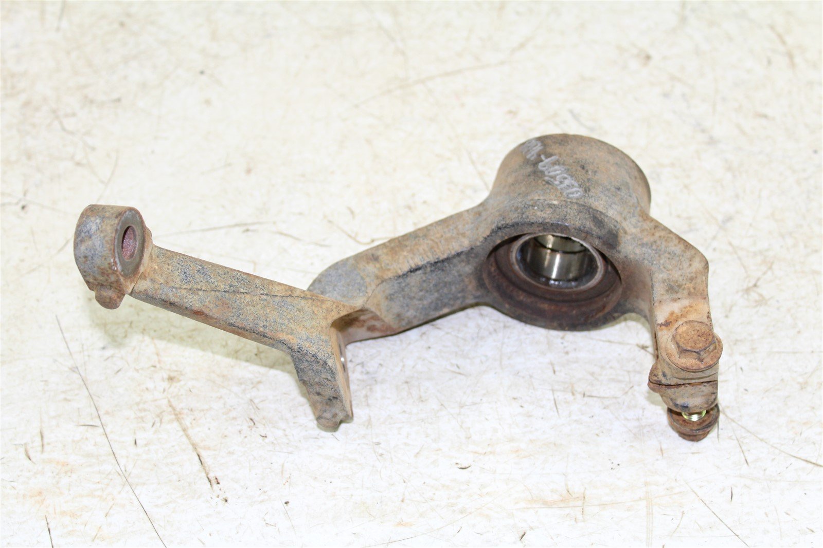 2006 Can Am Outlander 800 XT Front Right Knuckle Control Arm Mount Left Right