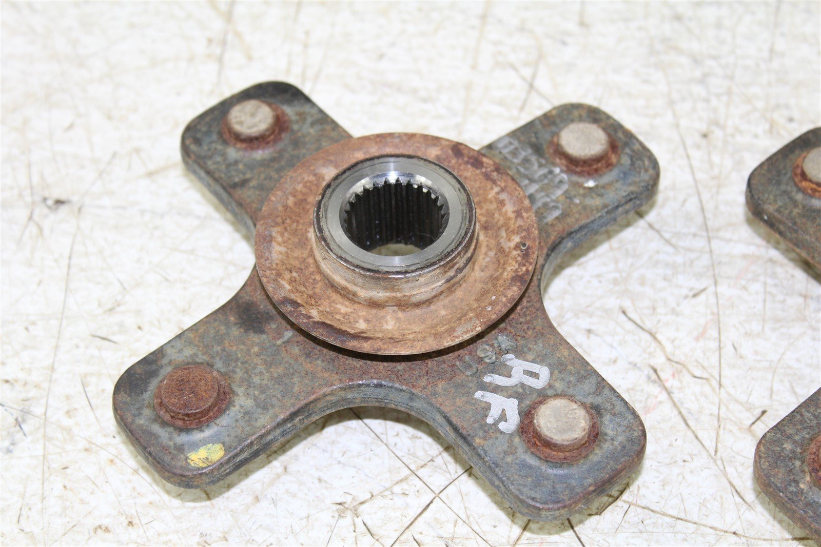2006 Can Am Outlander 800 XT Front Hubs Wheel Mounts