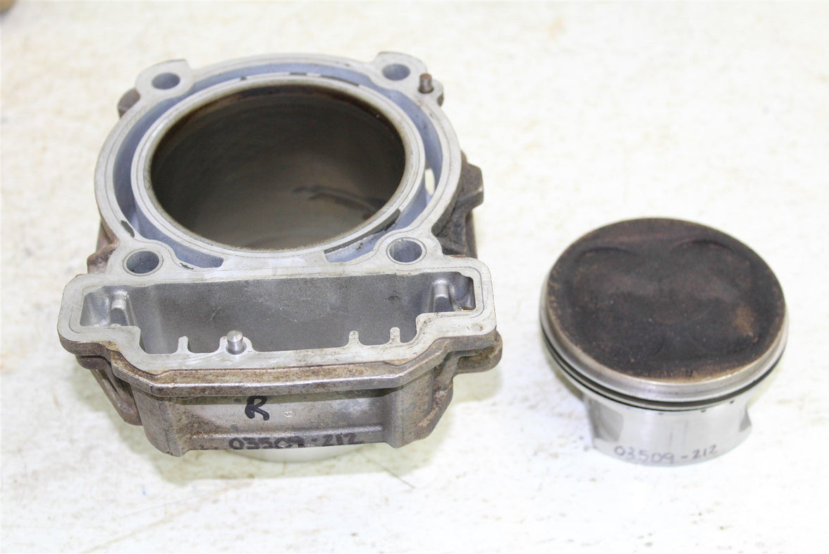 2006 Can Am Outlander 800 XT Engine Rear Cylinder Jug w/ Piston