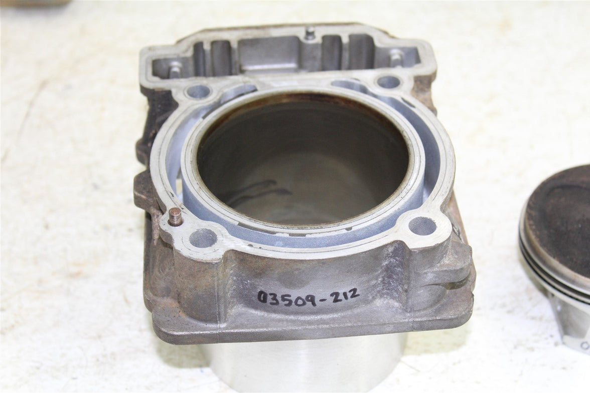 2006 Can Am Outlander 800 XT Engine Rear Cylinder Jug w/ Piston