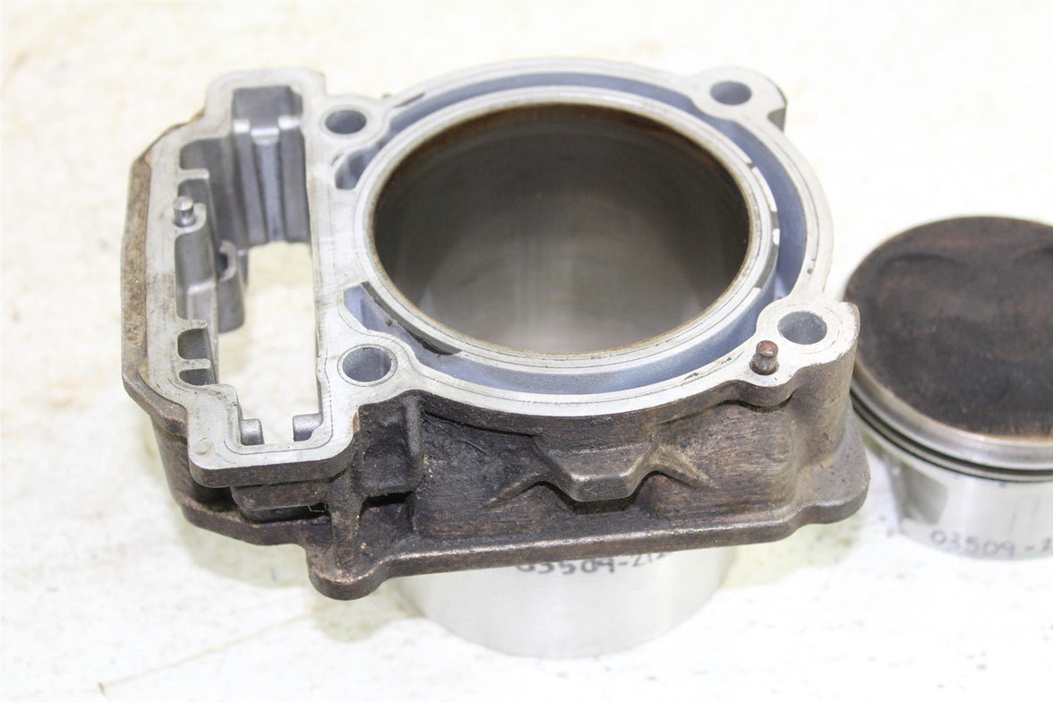 2006 Can Am Outlander 800 XT Engine Rear Cylinder Jug w/ Piston