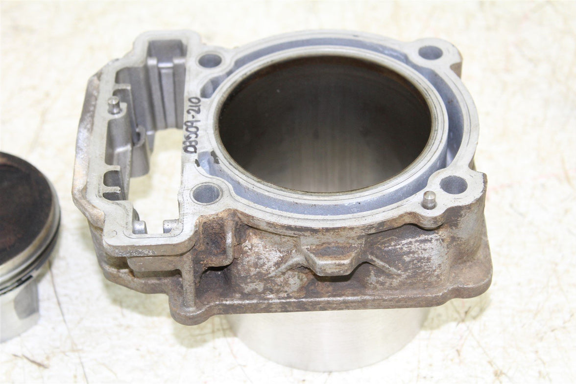2006 Can Am Outlander 800 XT Engine Front Cylinder Jug w/ Piston