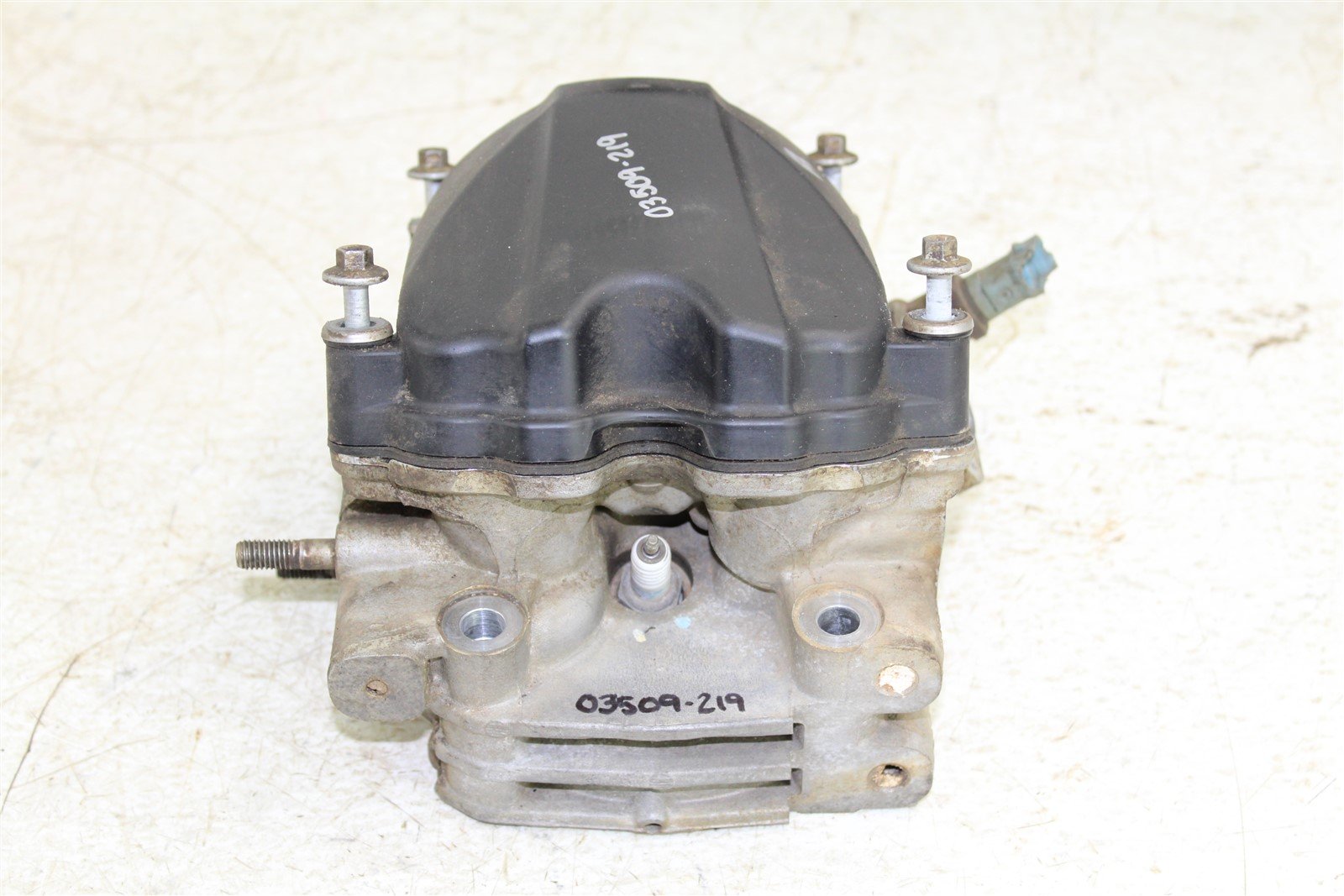 2006 Can Am Outlander 800 XT Rear Cylinder Head Valve Cover w/ Camshaft Rockers