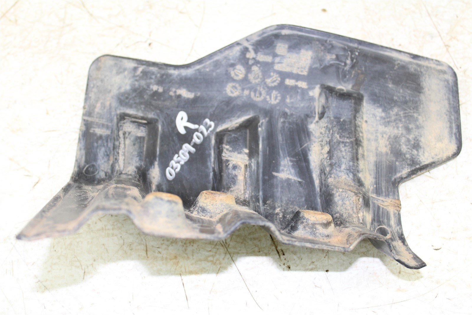 2006 Can Am Outlander 800 XT Front Right Control A Arm Guard