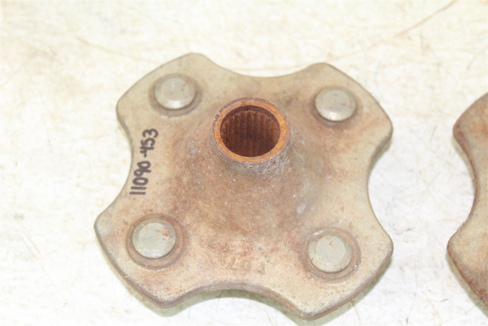 2001 Honda Recon 250 Rear Hubs Wheel Mounts
