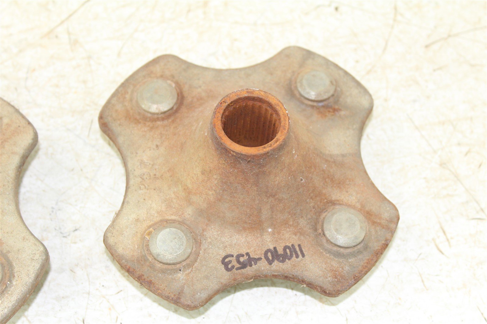 2001 Honda Recon 250 Rear Hubs Wheel Mounts