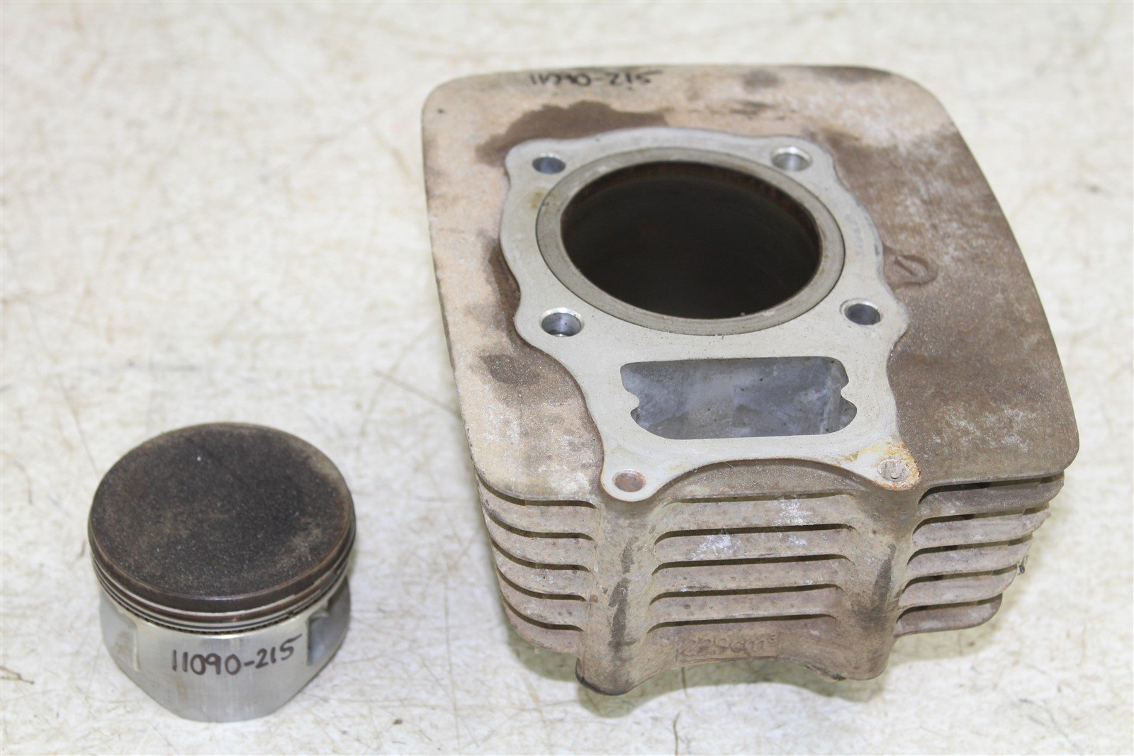 2001 Honda Recon 250 Engine Cylinder Jug w/ Piston