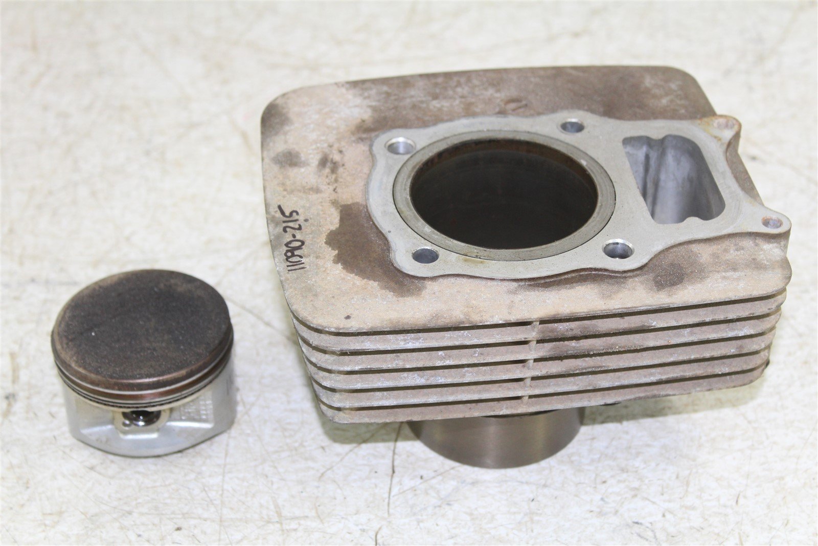 2001 Honda Recon 250 Engine Cylinder Jug w/ Piston