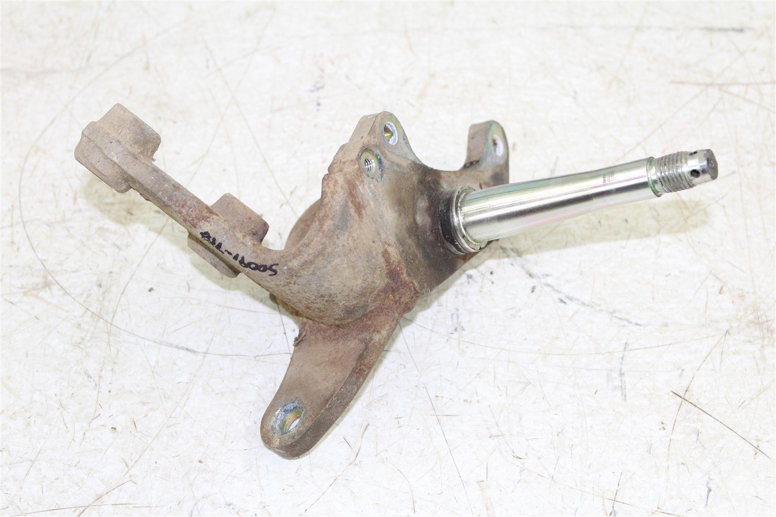 2002 Yamaha Bear Tracker 250 Front Right Spindle Knuckle