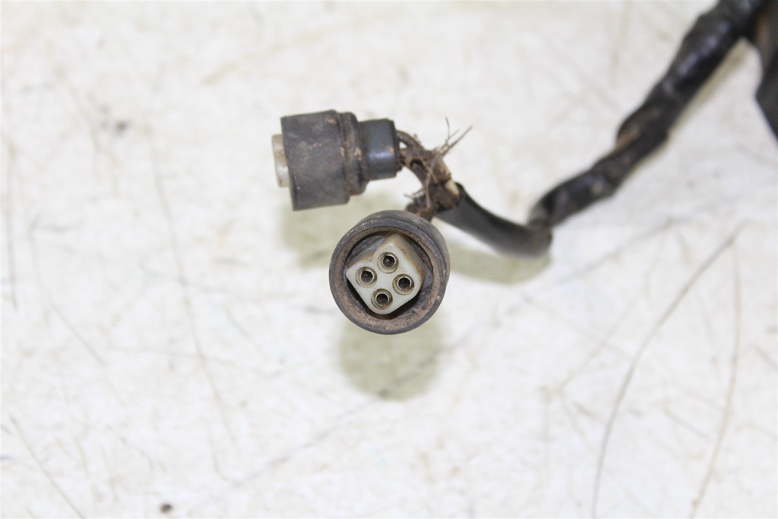 1991 Yamaha Moto 4 250 Stator Magneto Generator Coil w/ Cover